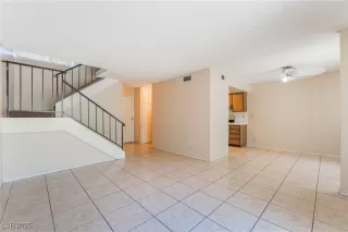 Photo #2: 2709126 Listing 