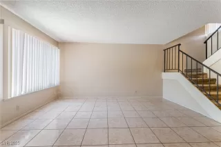 Photo #4: 2709126 Listing 