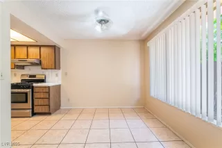 Photo #5: 2709126 Listing 