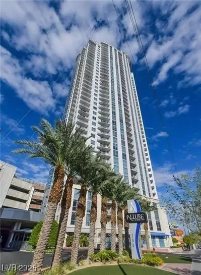 MLS: 2709134 Condo For Sale