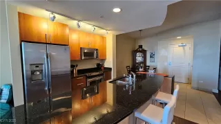 Photo #4: 2709134 Listing 