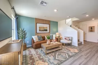 Photo #4: 2709147 Listing 