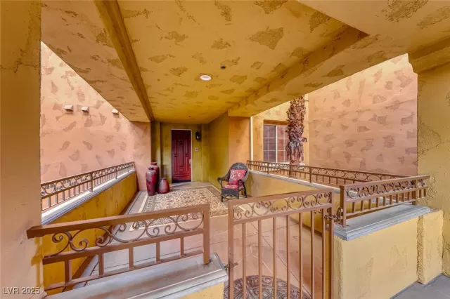 MLS: 2709160 Condo For Sale