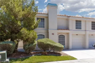 Photo #1: 2709164 Listing 