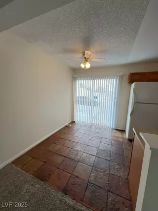 Photo #6: 2709202 Listing 