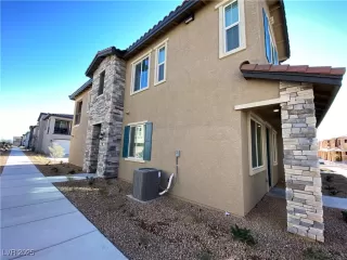 Photo #1: 2709225 Listing 