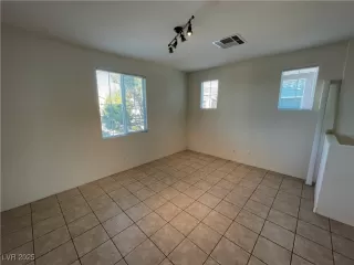 Photo #2: 2709229 Listing 