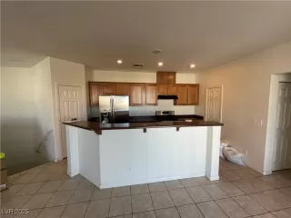 Photo #6: 2709229 Listing 