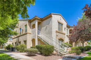 Photo #6: 2709237 Listing