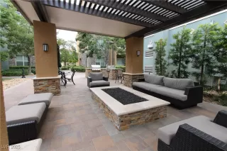 Photo #2: 2709239 Listing 