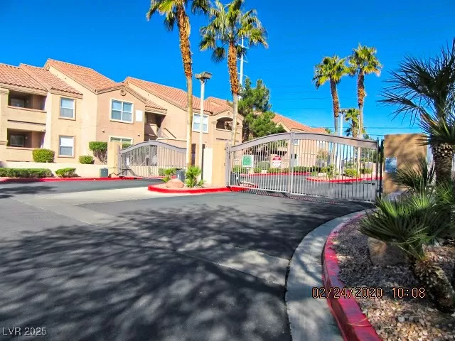 MLS: 2709244 Condo For Sale