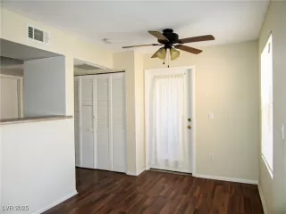 Photo #3: 2709244 Listing 