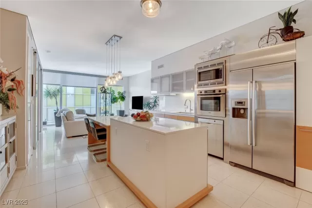 MLS: 2709253 Condo For Sale