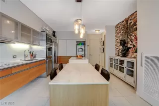 Photo #5: 2709253 Listing 