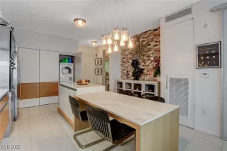 Photo #6: 2709253 Listing 