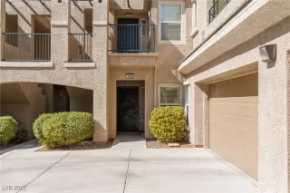 Photo #1: 2709275 Listing