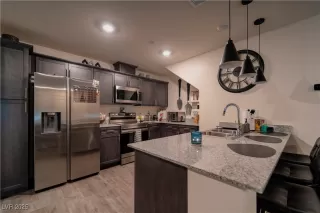 Photo #1: 2709295 Listing