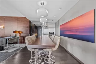 Photo #4: 2709304 Listing 