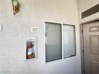 Photo #2: 2709319 Listing 
