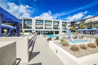 Photo #2: 2709324 Listing