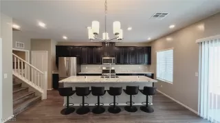 Photo #3: 2709358 Listing 