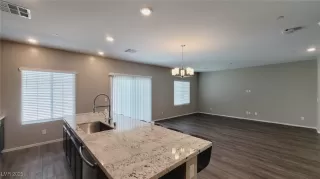 Photo #6: 2709358 Listing 