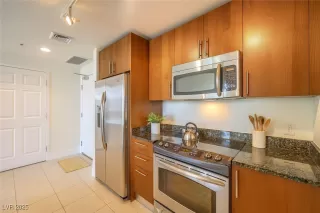 Photo #6: 2709367 Listing 