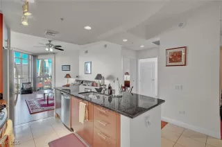 Photo #1: 2709379 Listing 