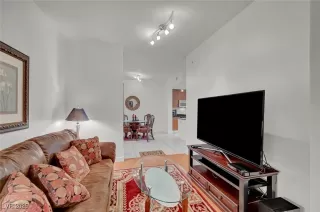 Photo #6: 2709379 Listing 