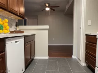 Photo #4: 2709398 Listing 