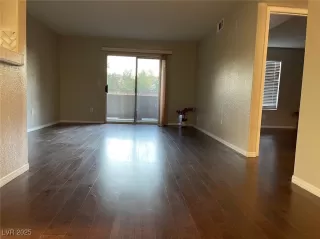 Photo #6: 2709398 Listing 