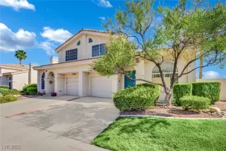 Photo #2: 2709426 Listing