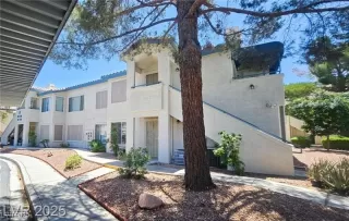 Photo #4: 2709428 Listing 