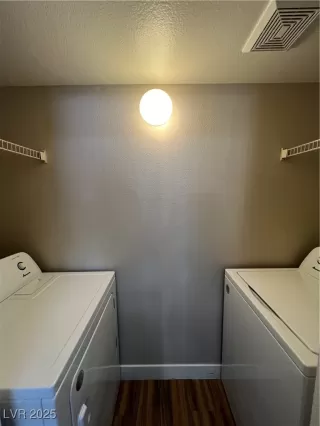 Photo #5: 2709466 Listing 