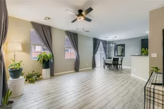 Photo #2: 2709480 Listing