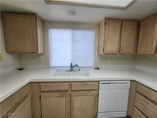 Photo #6: 2709485 Listing 