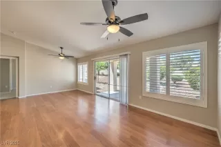 Photo #6: 2709492 Listing