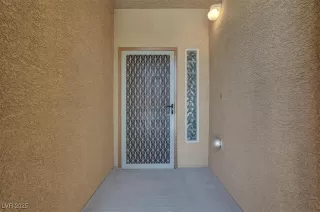 Photo #2: 2709496 Listing 