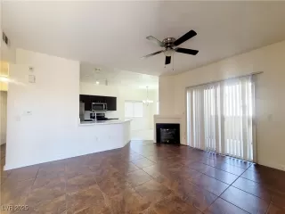 Photo #2: 2709499 Listing 