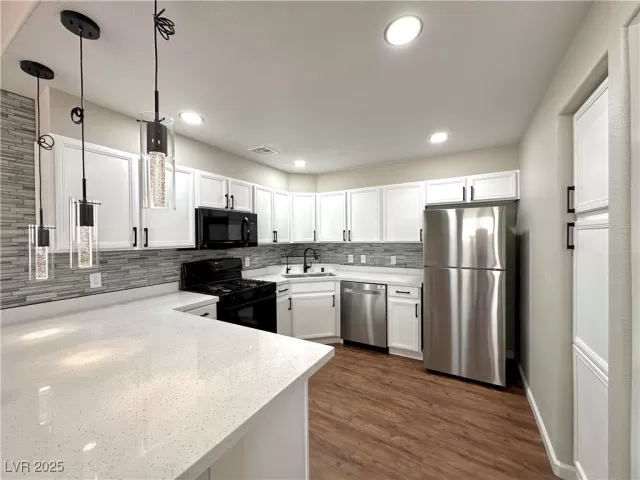 MLS: 2709504 Condo For Sale