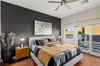 Photo #4: 2709546 Listing