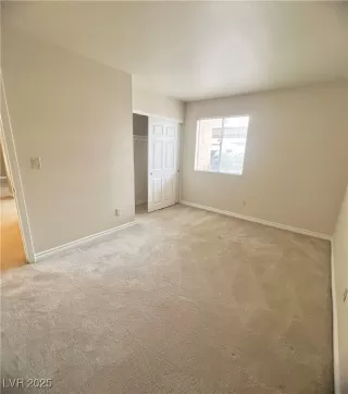 Photo #6: 2709561 Listing 