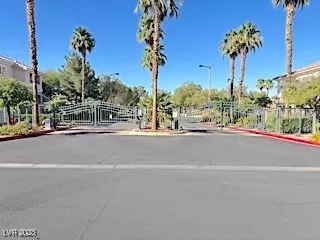 Photo #2: 2709562 Listing 