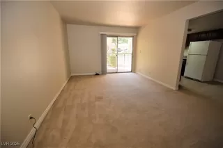 Photo #4: 2709583 Listing 