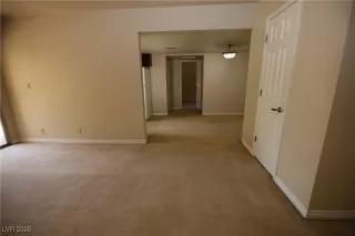 Photo #5: 2709583 Listing 