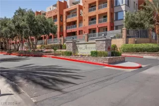 Photo #1: 2709628 Listing 