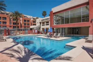 Photo #3: 2709628 Listing 