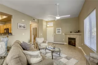 Photo #3: 2709634 Listing