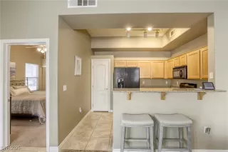 Photo #6: 2709634 Listing