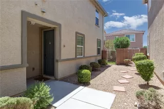 Photo #2: 2709656 Listing 